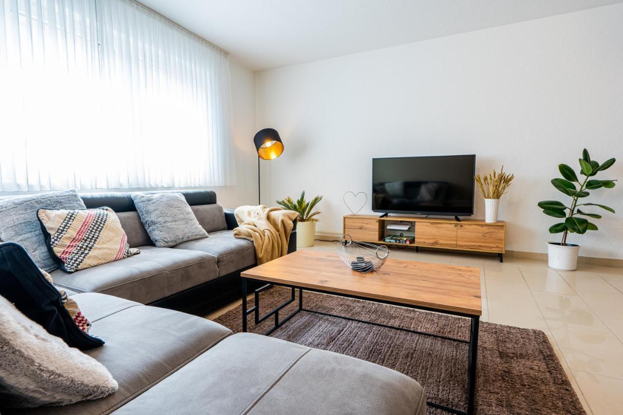 Golden Design Apartment Familie Business 6 Pers Buero Fitnessecke Naehe Messe Dus 1000 Mbit Дуйсбург Екстериор снимка