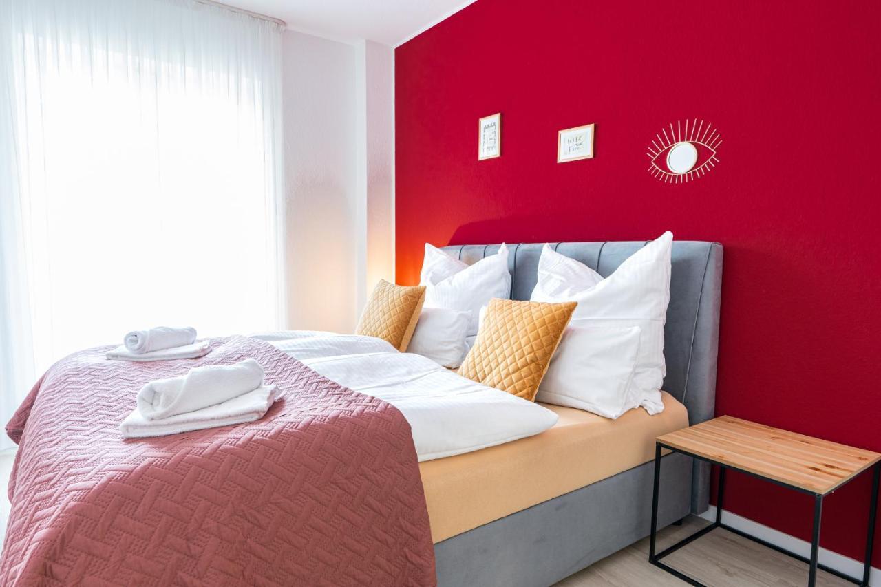 Golden Design Apartment Familie Business 6 Pers Buero Fitnessecke Naehe Messe Dus 1000 Mbit Дуйсбург Екстериор снимка