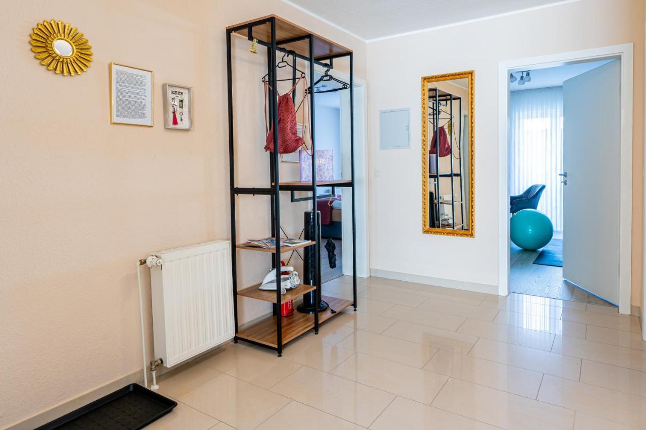 Golden Design Apartment Familie Business 6 Pers Buero Fitnessecke Naehe Messe Dus 1000 Mbit Дуйсбург Екстериор снимка